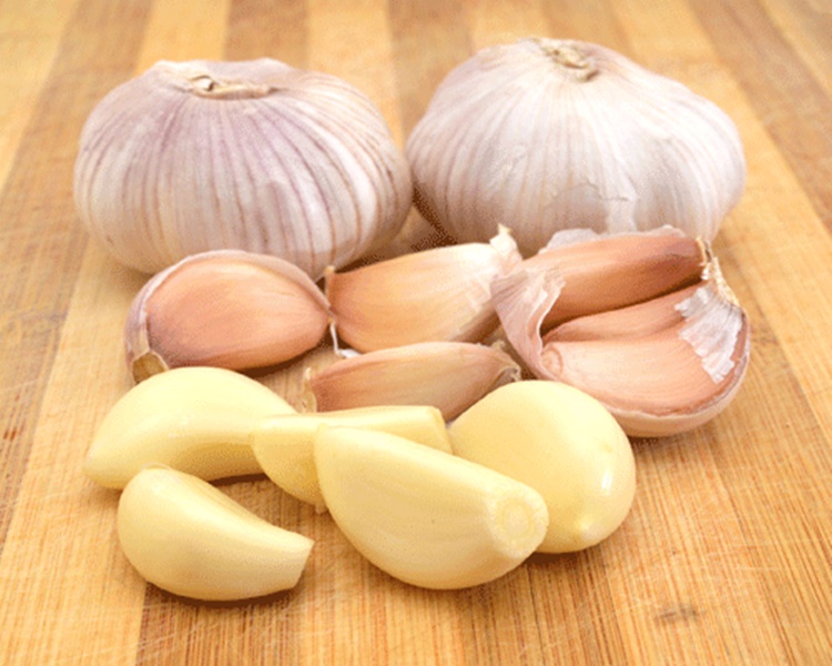 Eating Raw Garlic Benefits For The Human Body You May Yet To Know