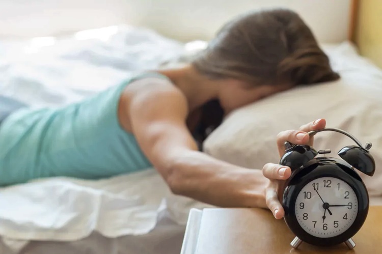 5-reasons-why-you-should-avoid-sleeping-late-at-night-jithya-blog