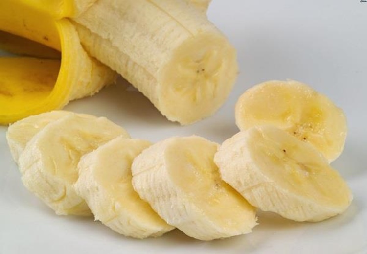 Banana on empty stomach