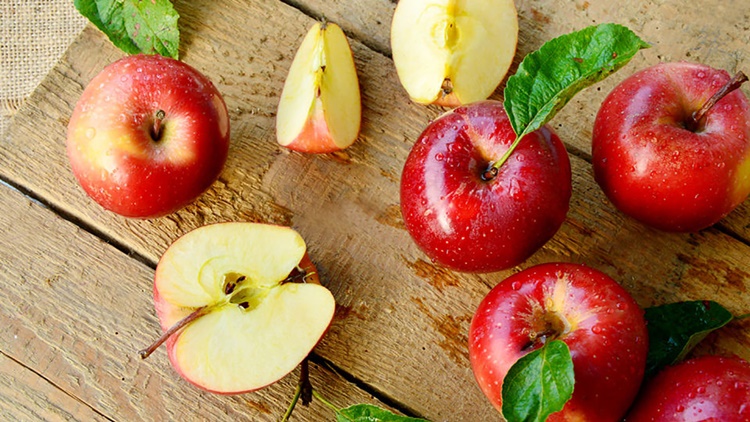 best-time-to-eat-apple-nutritionist-reveals-ideal-time-for-apples